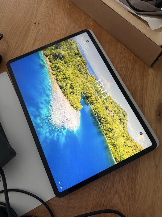 Microsoft Surface Laptop Studio RTX3050TI  i7 32GB ram 1TB SSD st.doku