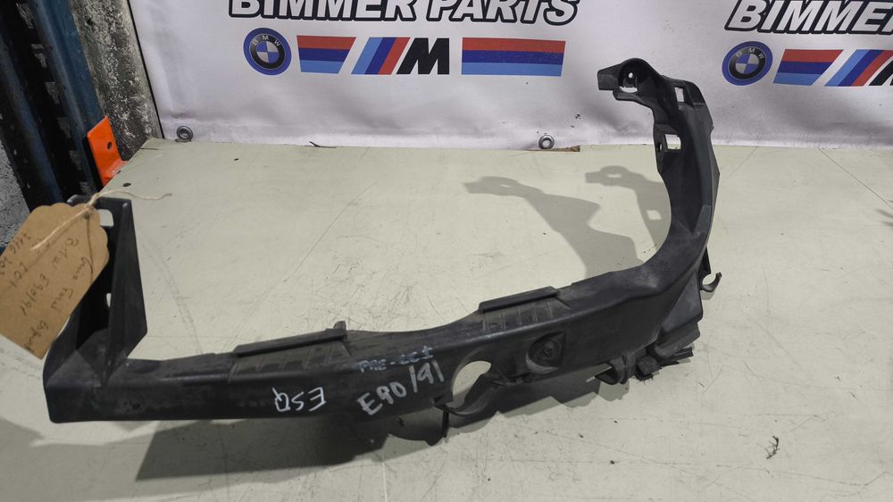 Guia Farol BMW Serie 3 (E90/E91) Esquerdo Pré-LCI 7116.707