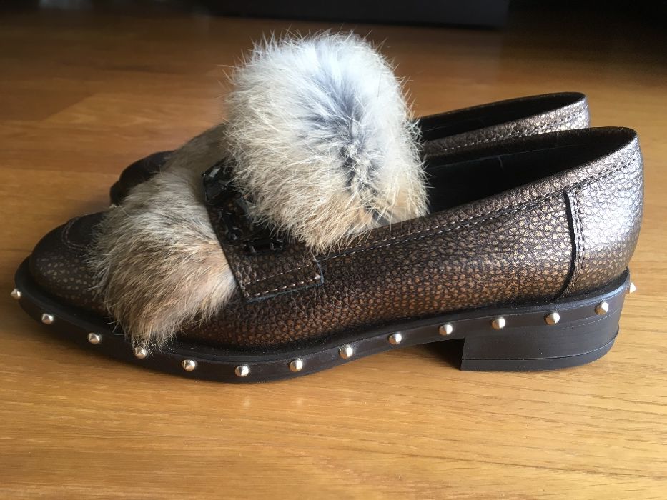 Sapatos de senhora/mocassins em pele marca Kanna (NOVOS!)