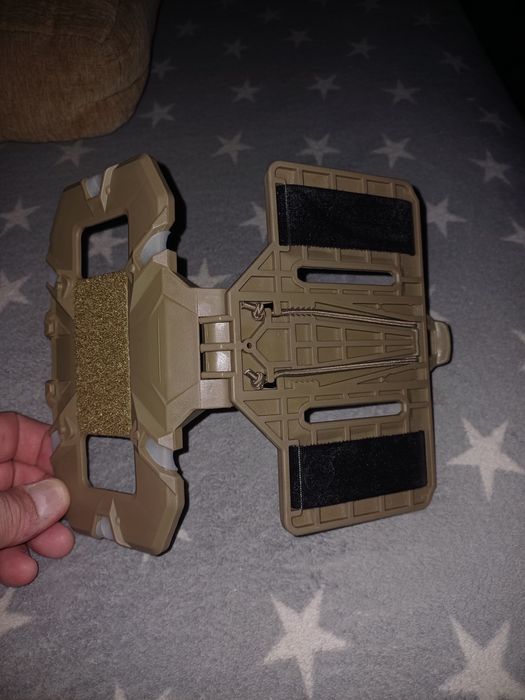 Кріплення для телефону на бронежилет