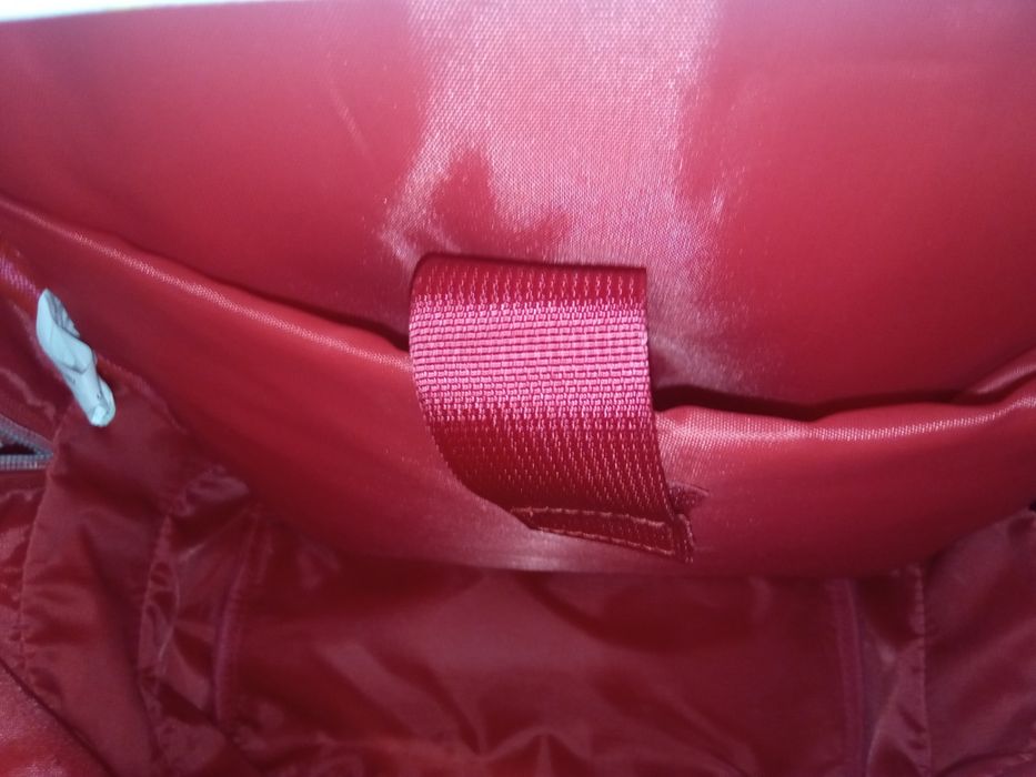 Mochila da Nici com carteira