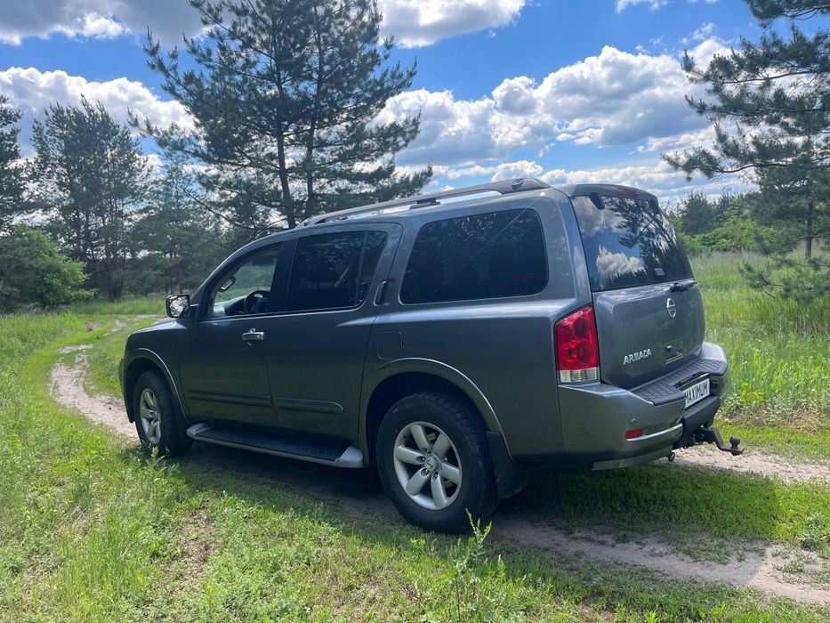 Продам Nissan Armada