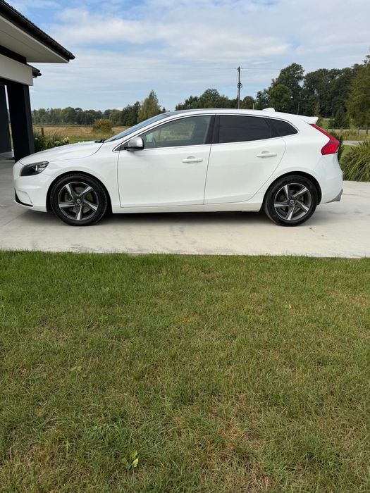 Volvo v 40  R-design 2015