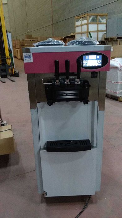 Máquina de Gelado Soft/ AÇAÍ MODO NOTURNO NOVA