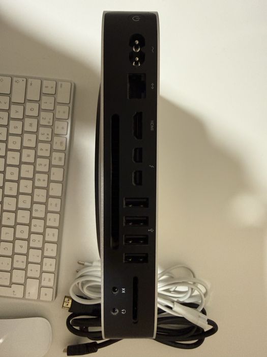 Apple MacMini (Finais 2014) + Teclado e Rato Apple