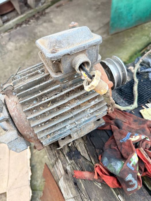 Електро двигун б/у