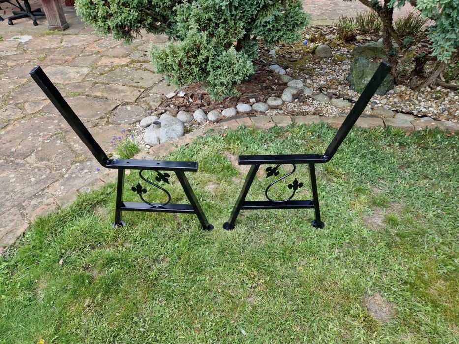 Noga, nogi stalowe do ławki