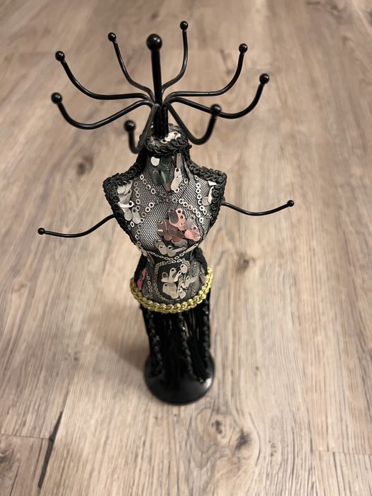 Stojak na biżuterię