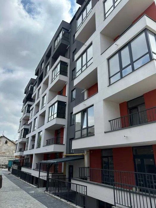 Продаж 2-кімнатної квартири 72 м² у ЖК «Галицький».