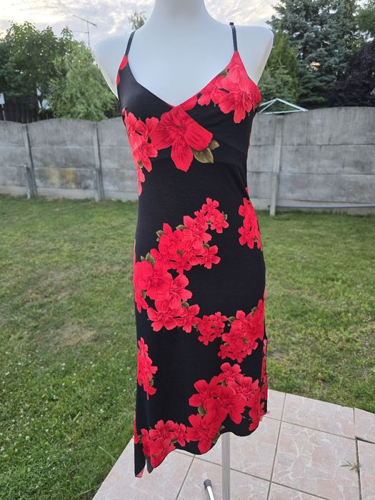 Sukienka asymetryczna