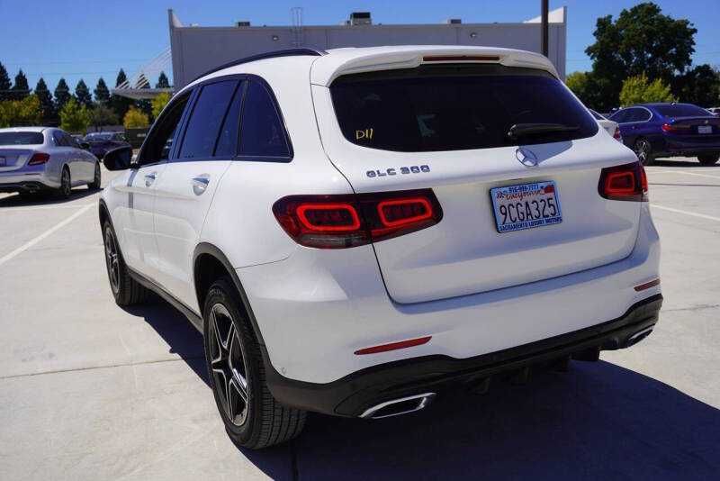 2022 Mercedes-Benz GLC 300
