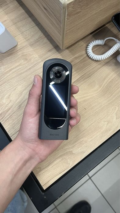 Ricoh Theta Z1 – професійна 360° камера