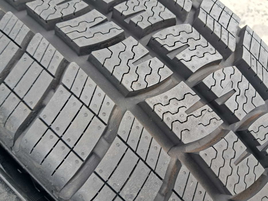 Резина всесезонна, НОВА, 225/70 R15C Vredestein Comtrac 2 All Season (арт 16416)
