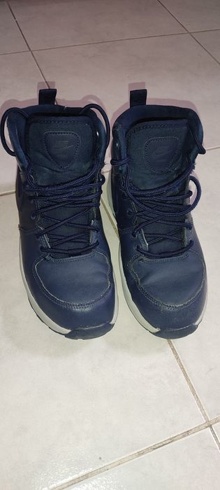 Ténis Adidas número 32 impecáveis