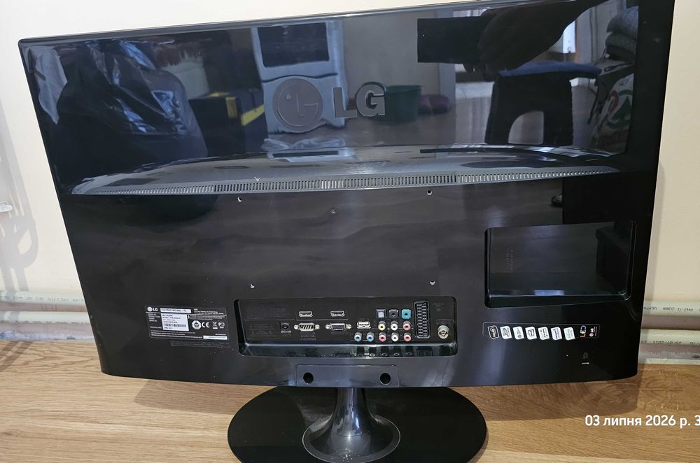 Телевізор LG Flatron M2780D-PZ