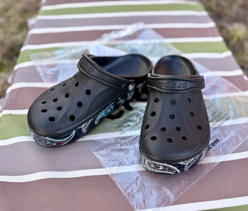 Крокси чорні Crocs чорні  37, 39 В НАЯВНОСТІ