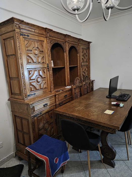 Movel de sala e mesa em madeira maciça, em Odivelas