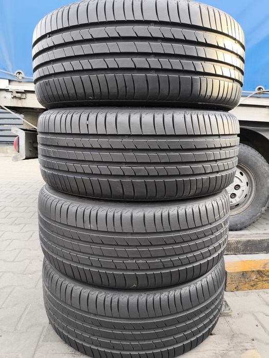 215/45/16 Kumho Ecsta HS51 KOMPLET
