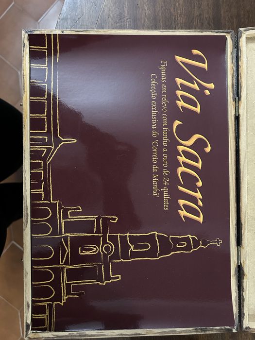 Via Sacra - Figuras em relevo com banho a ouro 24 quilates