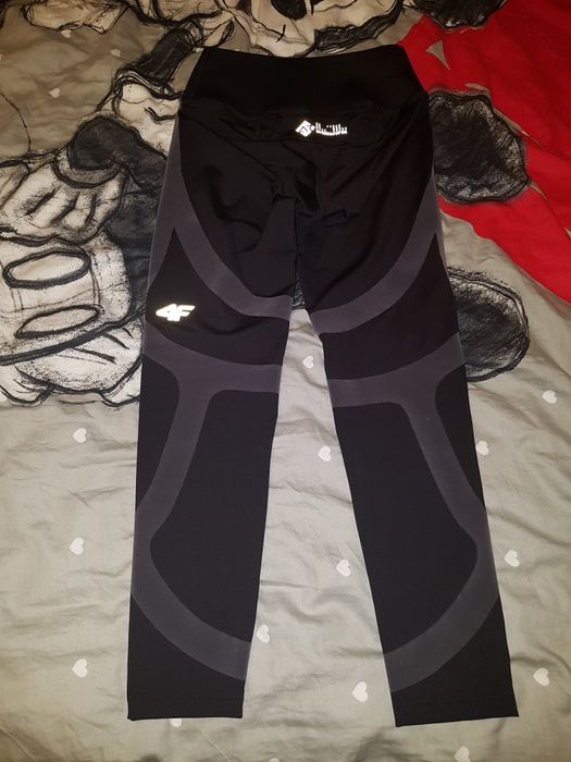 Nowe 4F Spodnie legginsy bieganie XS