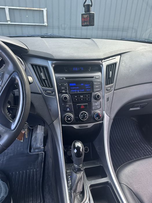 Hyundai sonata yf