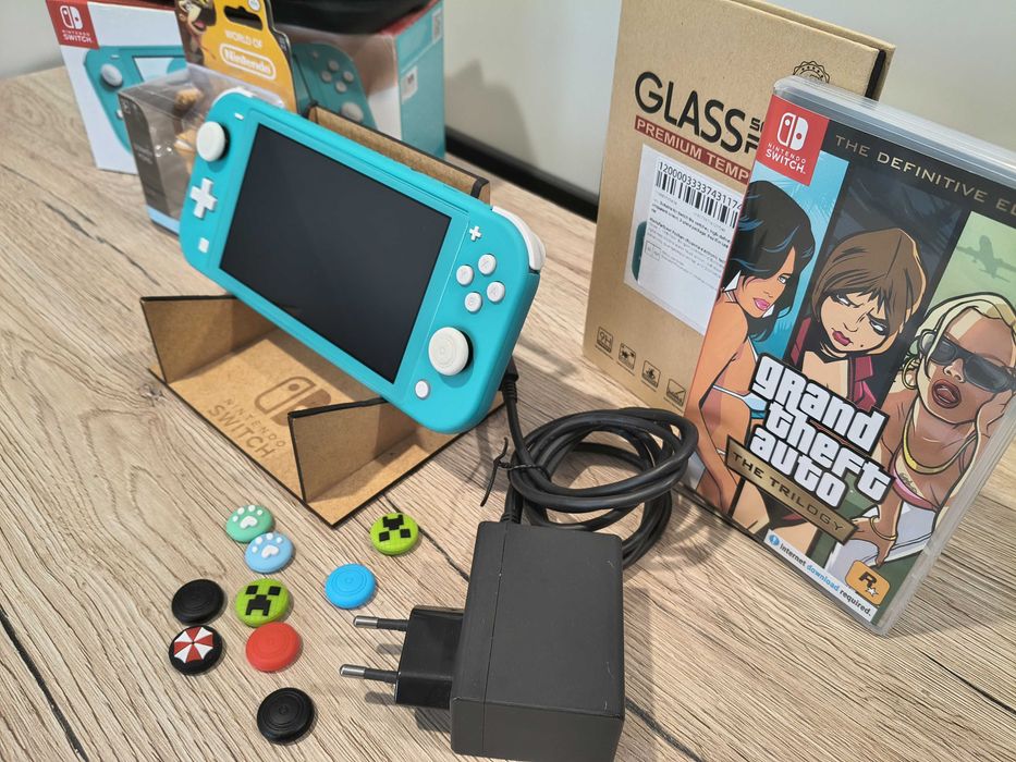 Nintendo Switch Lite, stan idealny, zestaw