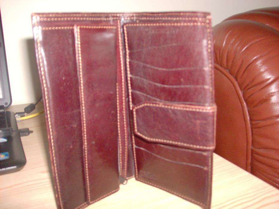 Porta moedas em pele