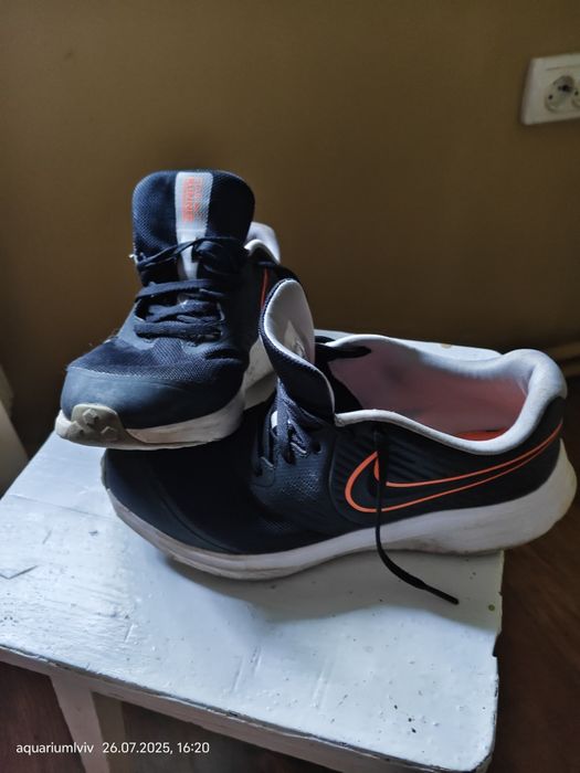 Підросткові кросівки 40,41