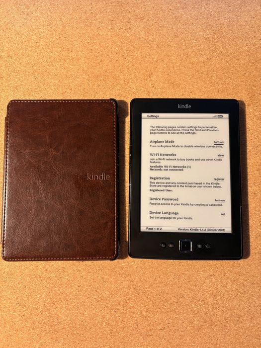 Kindle Amazon 4ª geração com capa – excelente estado