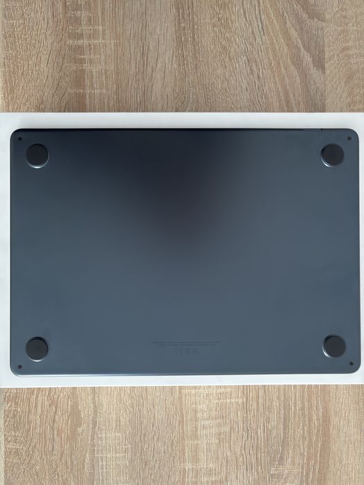 Apple MacBook Air 13” M3 2024 (A3113) | Kondycja 99% | GWARANCJA 06.2026