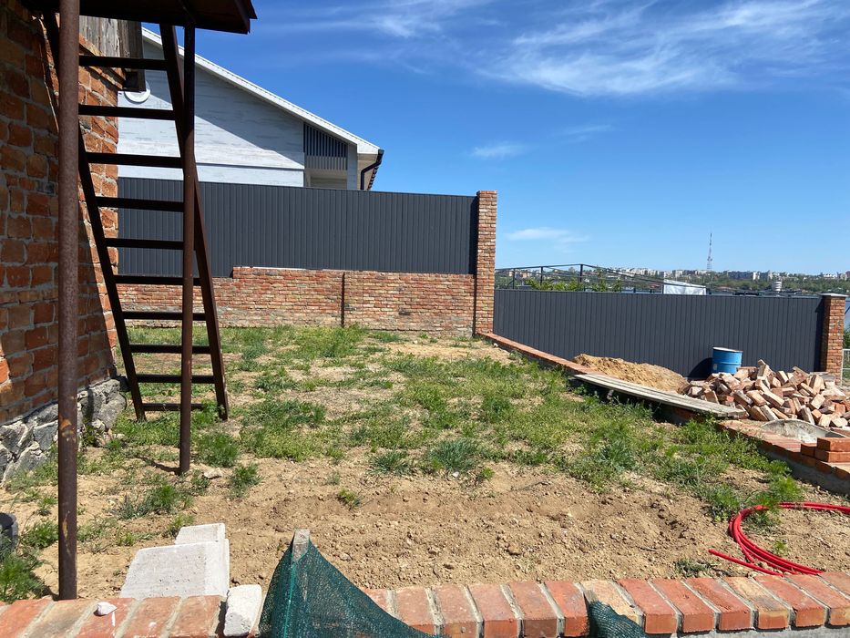 Продаж ділянки під будівництво на березі річки в Варварівці (л1)