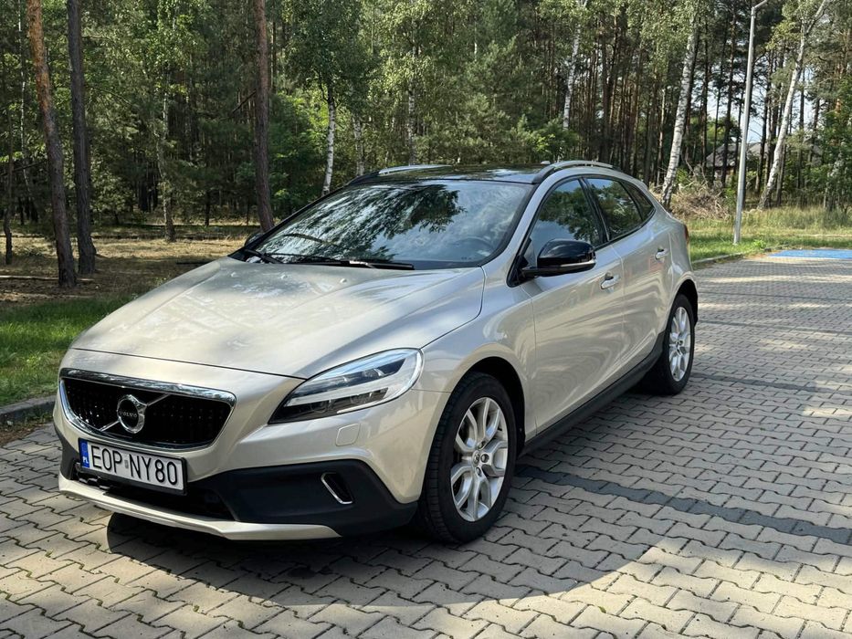 Volvo V40 - Cross Country 2017