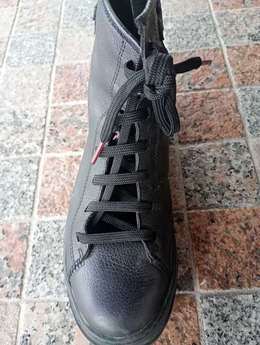 Buty dla dziewczynki