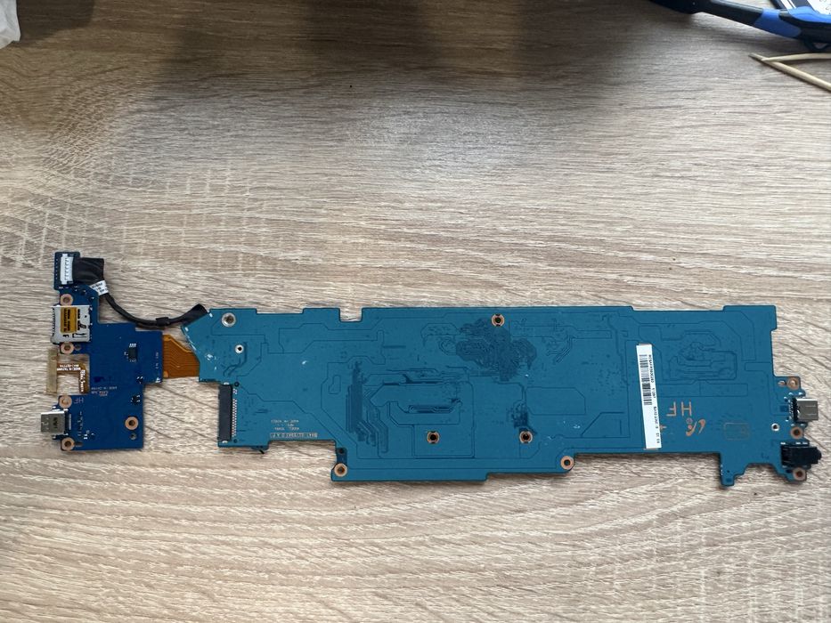 Запчастини для ноутбука asus , samsung