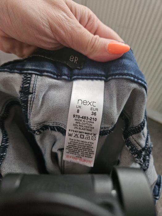 Jeansy z wysokim stanem next