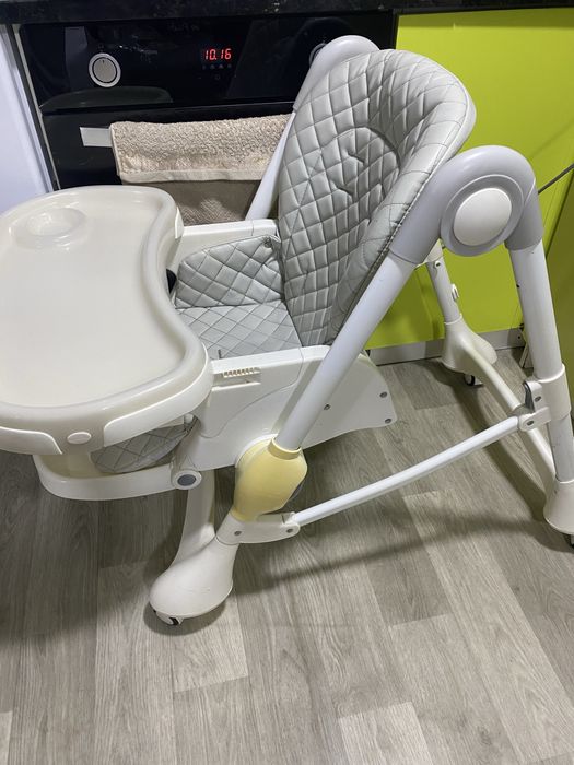 Стільчик для годування Carrello Caramel