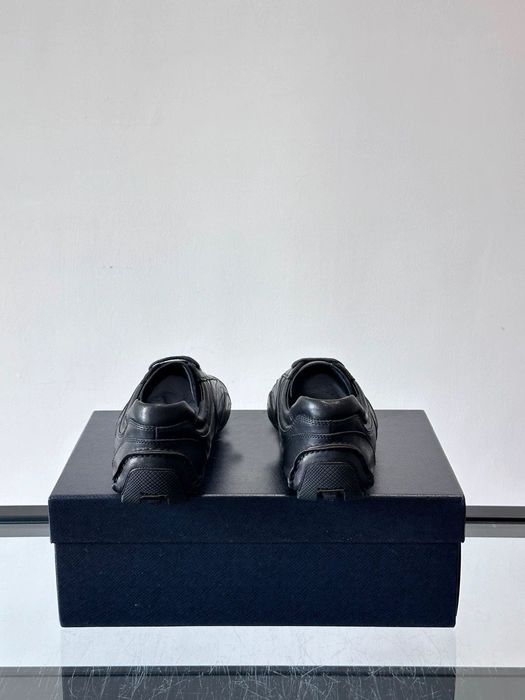 Buty męskie Prada