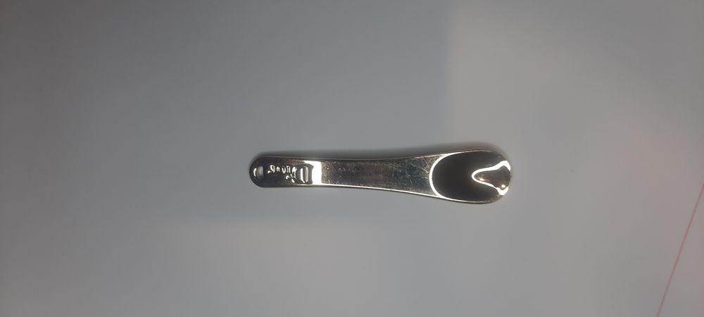 Autêntico pingente de colher folheado ouro 24k DIOR Prestíge.