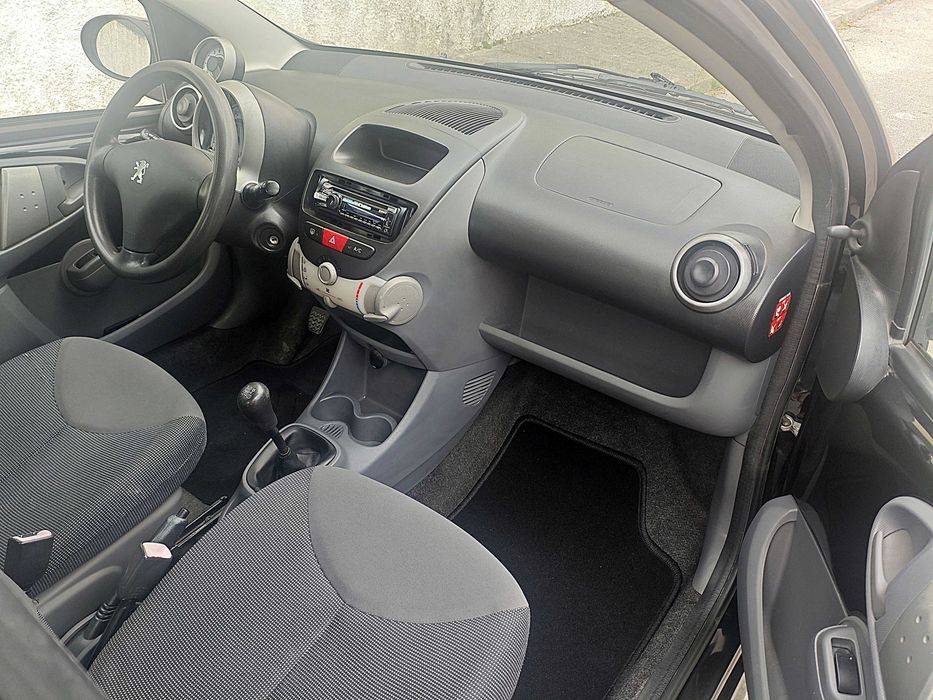 Peugeot 107 - 1.0 - A/C