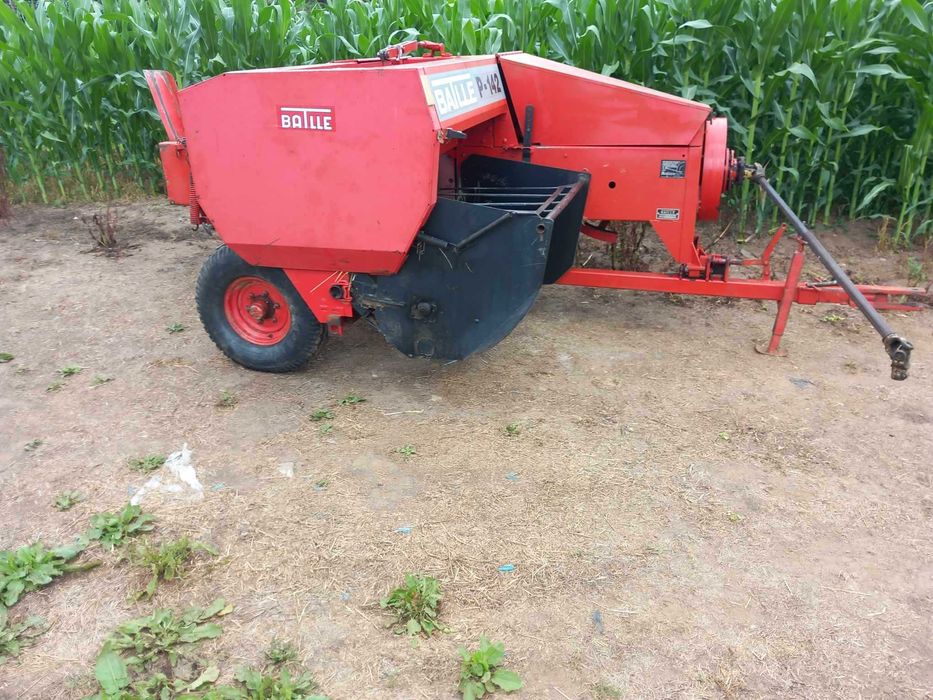 alfaias agricolas e enfardadeiras de varias marcas