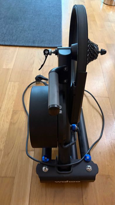 Wahoo KICKR V5 (2020) – Rolo inteligente + cassete 11v Lumiar • OLX.pt