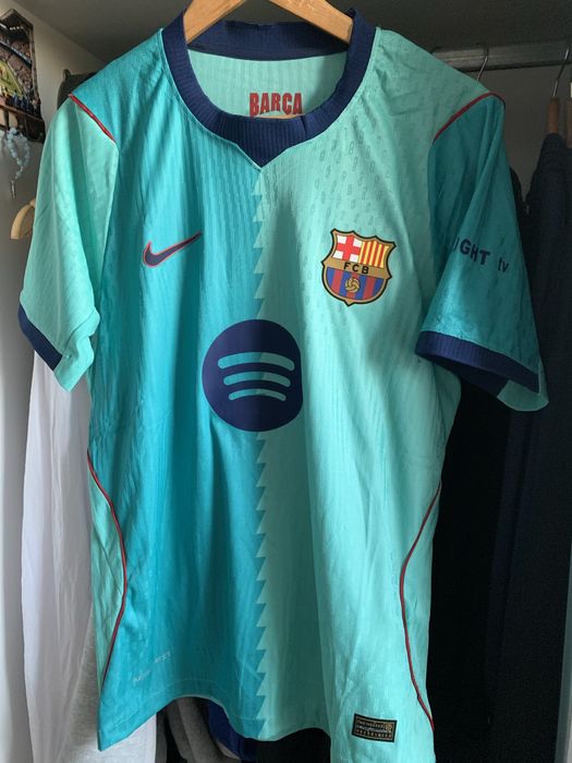 Piekna koszulka FC Barcelona L