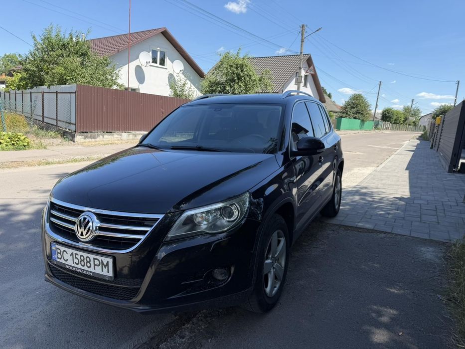Volkswagen Tiguan 2010 рік.4×4.Обмін на Lexus gx.lx.Prado.