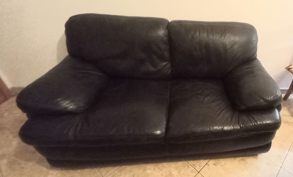 Sofas em pele usados Loures • OLX Portugal