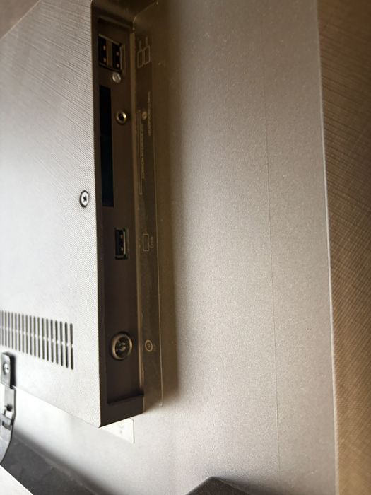 Телевізор Kivi Smart TV 50 діагональ