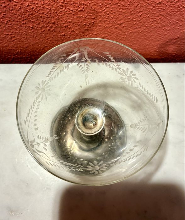 Copo em vidro gravado com base em Prata contraste javali
