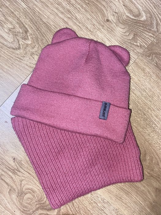 Шапки на дівчинку ,Ціна за всі