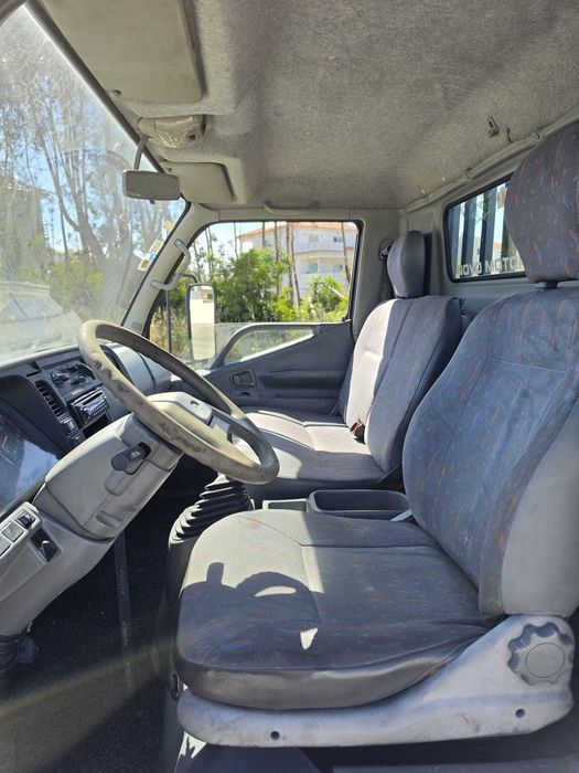 Mitsubishi Canter 3.9 DI-D Turbo 143 CV – 2001