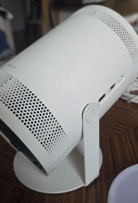 Samsung The Freestyle Gen. 2 SP-LFF3CLAX