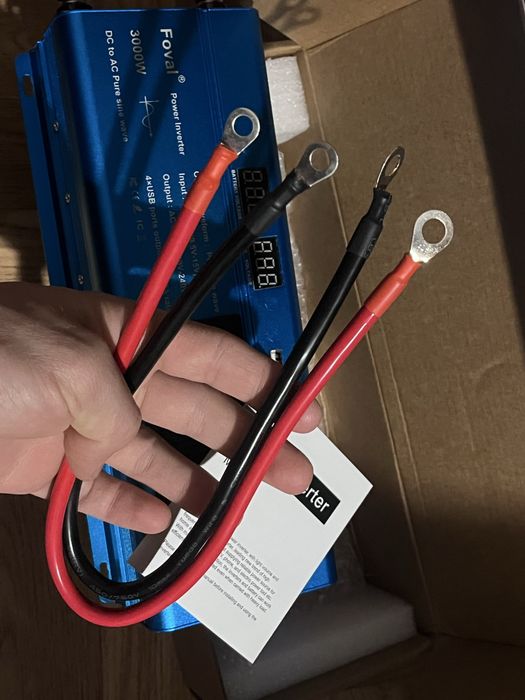 Інвертор 12V 3000W чиста синусоїда з двома розетками 220 та 4 USB